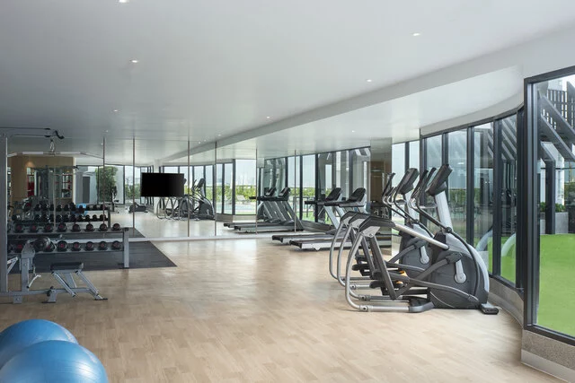 Avani_Sukhumvit_Bangkok_Hotel_Property_Amenity_Fitness_Centre_with_Gym_Equipment-6016x4016