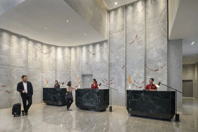 Avani_Sukhumvit_Bangkok_Hotel_Lobby_View_Front_Desk-6048x4024