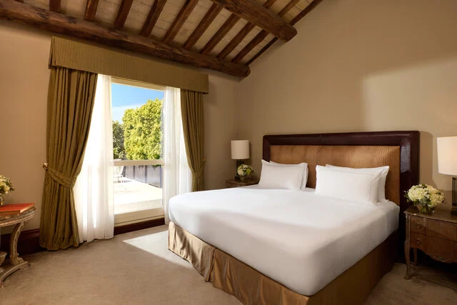 Anantara_Palazzo_Naiadi_Rome_Hotel_Premium_Room_Terrace_Jacuzzi