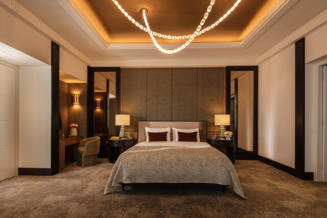 Anantara_Palais_Hansen_Vienna_Presidential_Suite_Bedroom_1.jpg