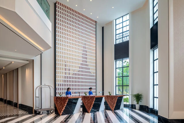 Avani+_Lanexang_Vientiane_Hotel_Reception_Trolley