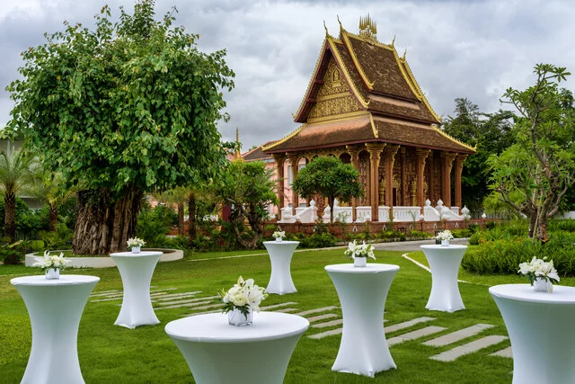 Avani+_Lanexang_Vientiane_Hotel_Meeting_Lawn_Cocktail_Temple