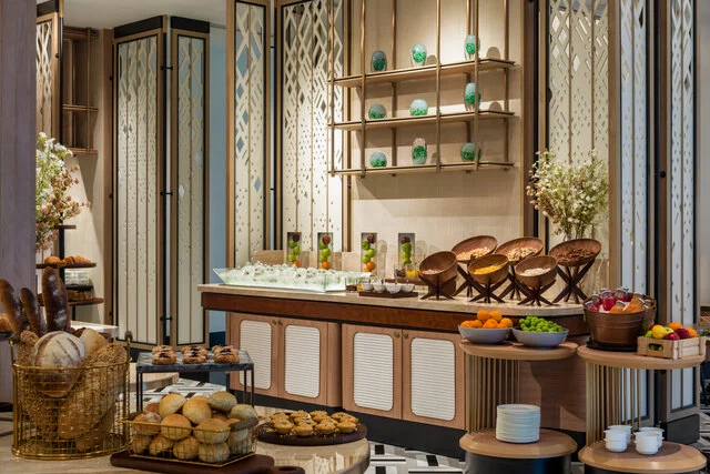 Avani+_Lanexang_Vientiane_Hotel_Restaurant_Mekong_Mosaic