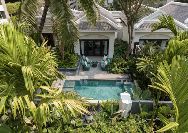 Anantara_Siam_Bangkok_Hotel_Guest_Room_Anantara_Garden_Pool_Villa_Exterior_Drone_View(1)