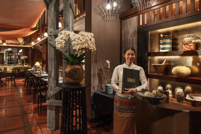 Anantara_Siam_Bangkok_Hotel_Restaurant_Spice_Market_Reception