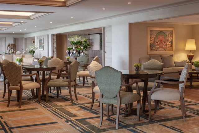 Anantara_Siam_Bangkok_Hotel_Lounge_Kasara_Executive_Lounge_Seating_And_Interior