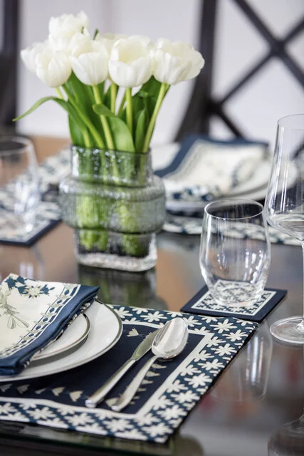 Anantara_Siam_Bangkok_Hotel_Guest_Room_Amenity_Two_Bedroom_Jim_Thompson_Explorer_Suite_Dining_Detail