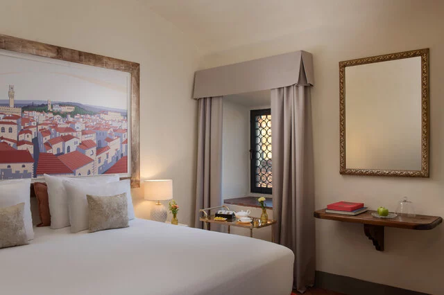 Porta_Rossa_Room_Presidential_Suite_Torre_Monalda_Amenities_Set_Up