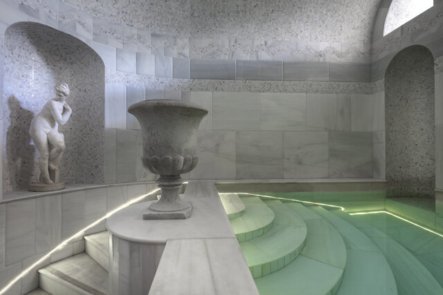Anantara_Villa_Padierna_Palace_Benahavis_Marbella_Resort_Spa_Salt_Bath_Pool_Detail-8688x5792.jpg