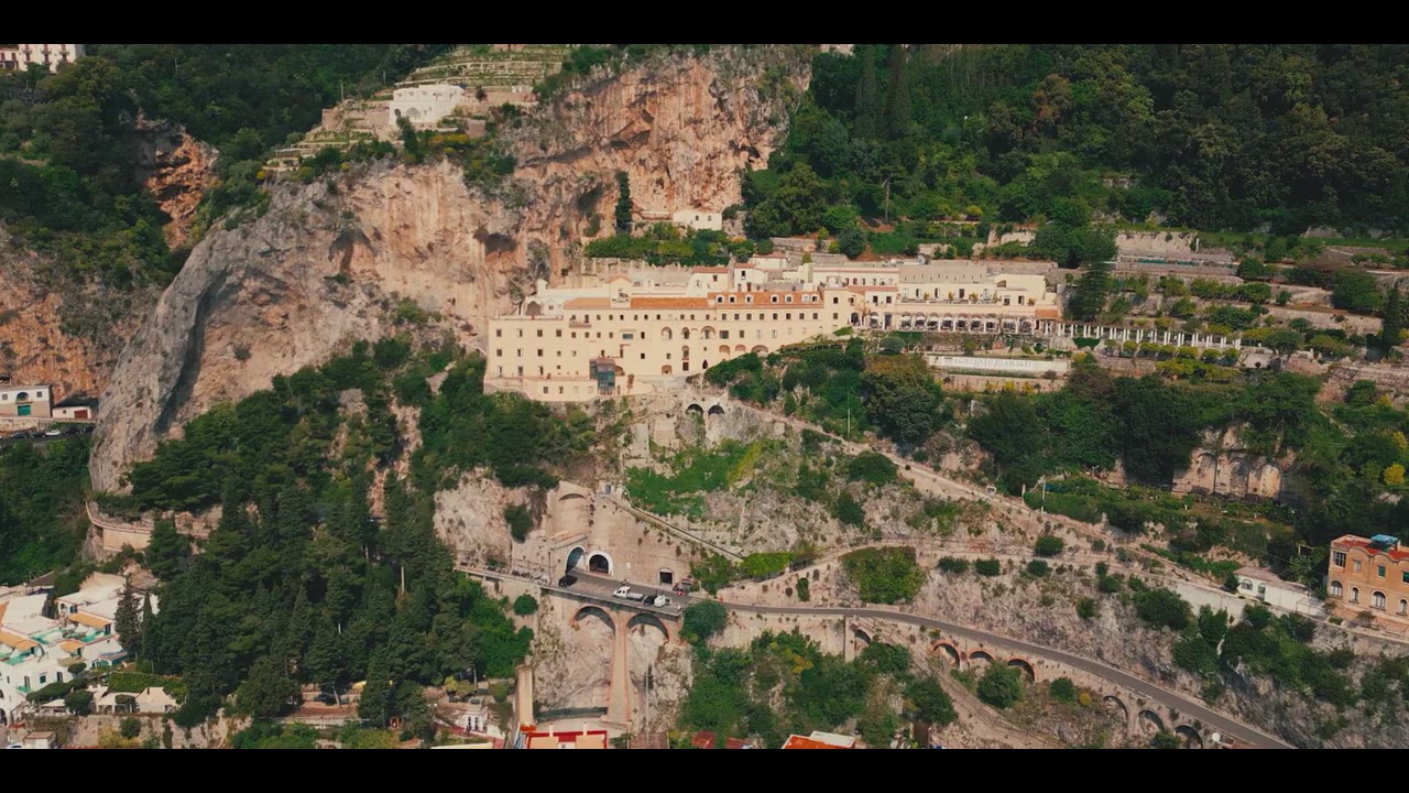 Anantara Convento di Amalfi Grand Hotel - City Walk Video.mp4