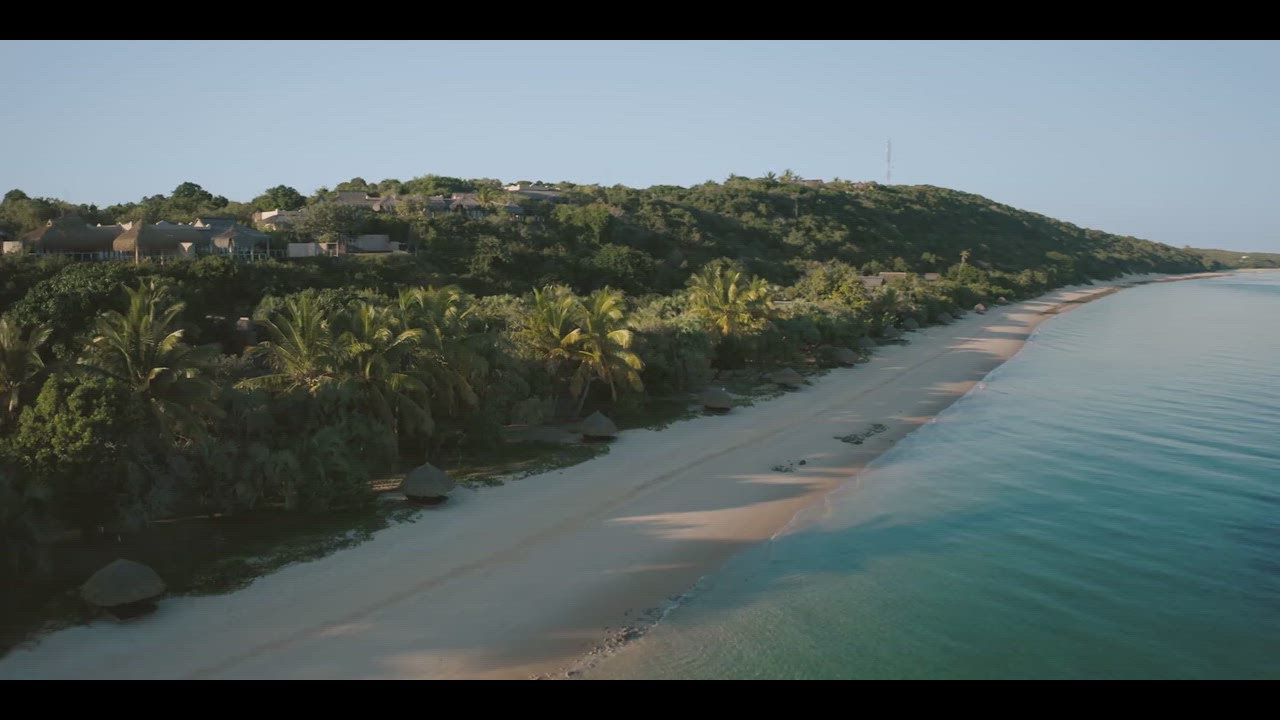 Anantara_Bazaruto_Island_Resort_Video_Restaurant_Beach(720p).mp4