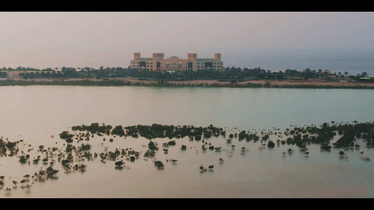 DDesert Islands Resort & Spa by Anantara - Resort Overview.mp4