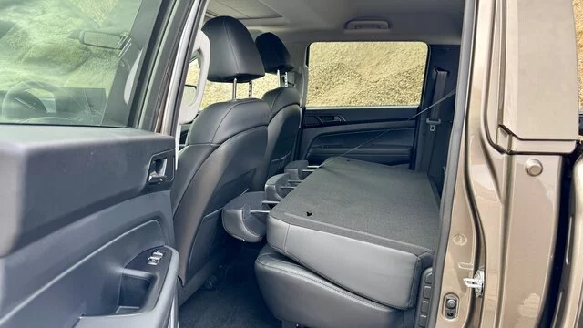 KGM Musso Grand Lux in Taupe - Intrerieur Fond