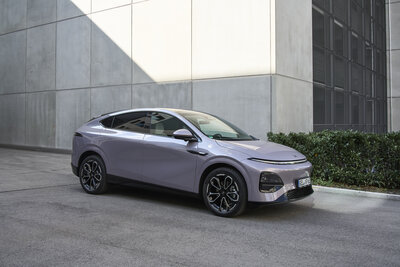 XPENG G6 042