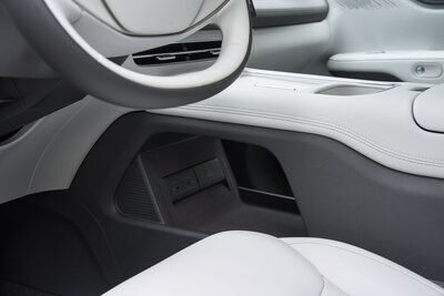 XPENG G6 077