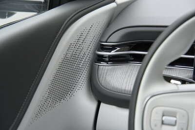 XPENG G6 075