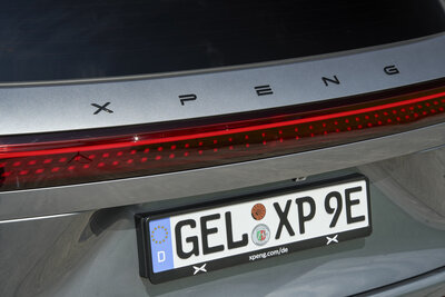 XPENG G9 013