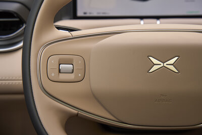XPENG G9 043