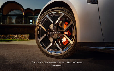 Exclusive Gunmetal 21-inch Hub Wheels