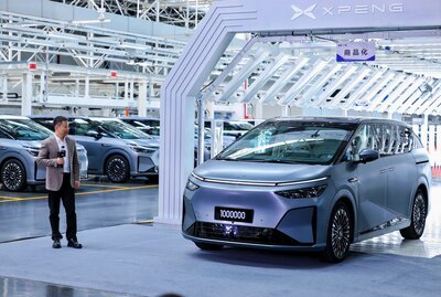 Der einmillionste XPENG ist im Beisein von CEO He Xiaopeng vom Band gelaufen.