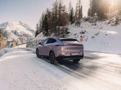 G6_Exterior Rear 3_4