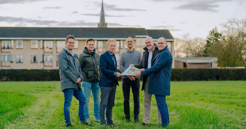 Zorgorganisatie Mijzo en woningcorporatie Woonveste tekenen samenwerkingsovereenkomst