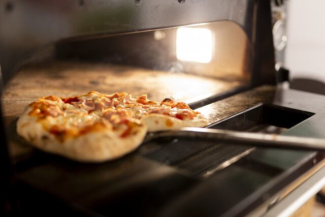 Lieferando_Erste Bank Open_Tesla Pizza.jpg