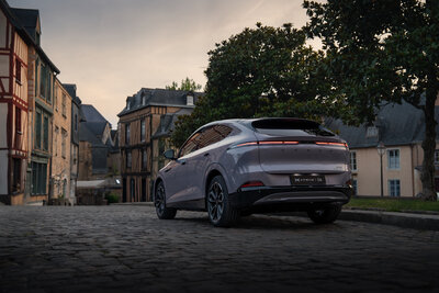 Neuer XPENG G6 in Le Mans city_11.jpg