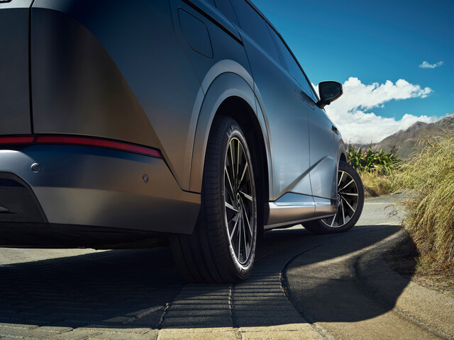 X9 Rear Wheel Steering.jpg