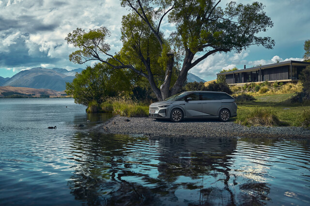 X9 With Outdoor View Ret.jpg