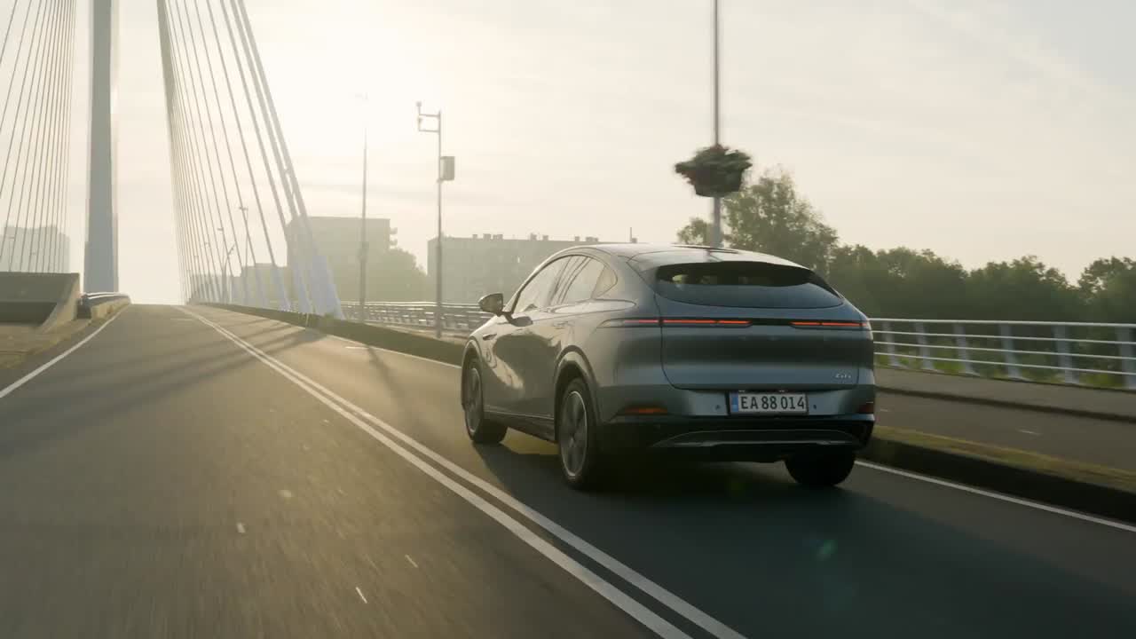 2112 1702 B Roll Xpeng G6 Galaxy Grey Cd97a5 Source Upload 8b3c0.mp4