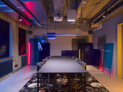 Conference Room Lynk&Co Df9c44