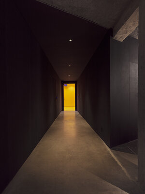 Hallway To Bathroom Lynk&Co F8f21d
