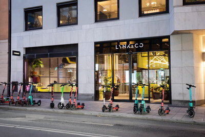 465336-410382-Lynk & Co_Stockholm Club 1-e06444-original-1638462974-e1b962-original-1674586458