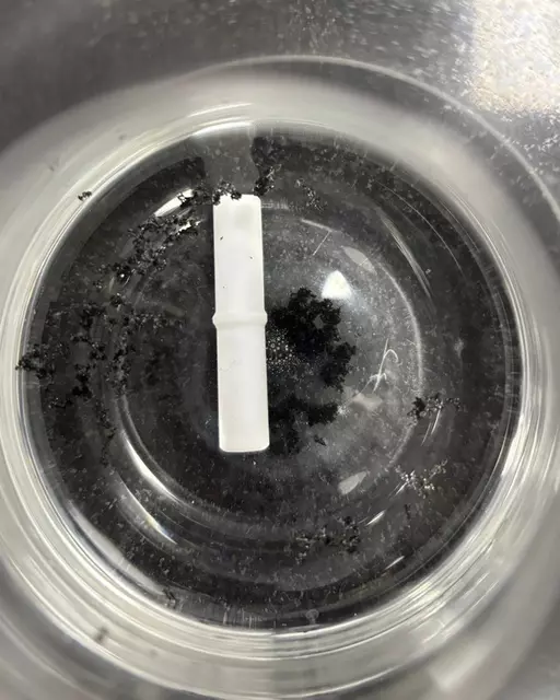 Demonstration - Black microplastic clumps