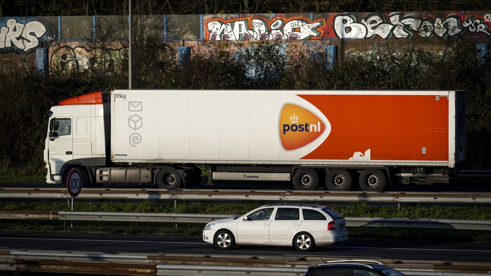 PostNL wil laadpleinen voor vrachtwagens ontwikkelen, ook voor andere vervoerders