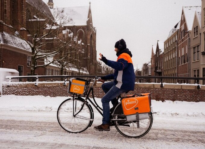 (C)ode Oranje, een ode aan de bezorgers van PostNL 