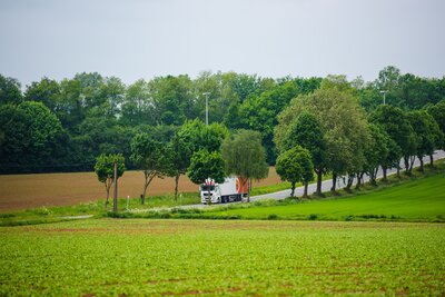 Truck 01 0cd4e8 57d102