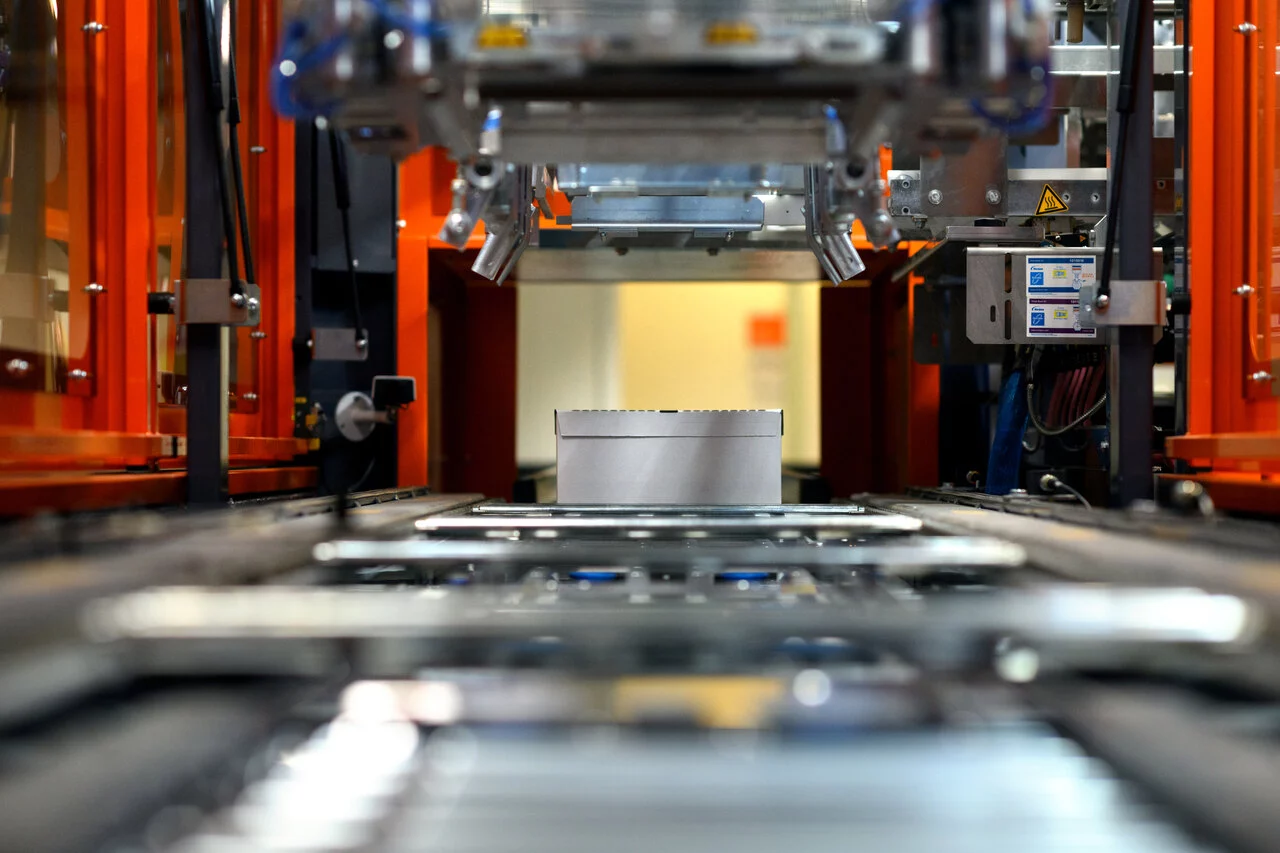 PostNL Verpakkingsmachine Fulfilment.jpg