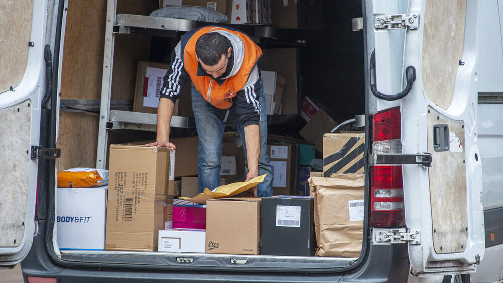 PostNL verstuurt weer pakketjes met waarde tot 100 dollar naar de VS
