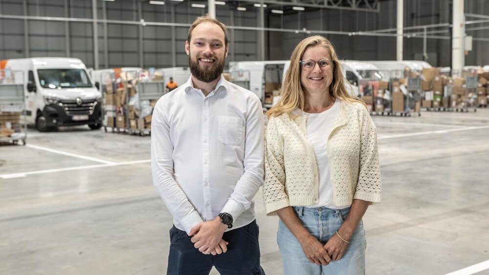 PostNL opent nieuw klimaatneutraal sorteer- en distributiecentrum