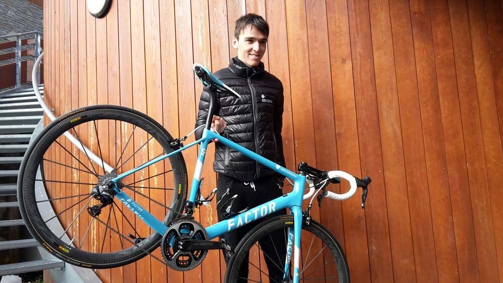 Factor present AG2R-La Mondiale with 2017 team bike 