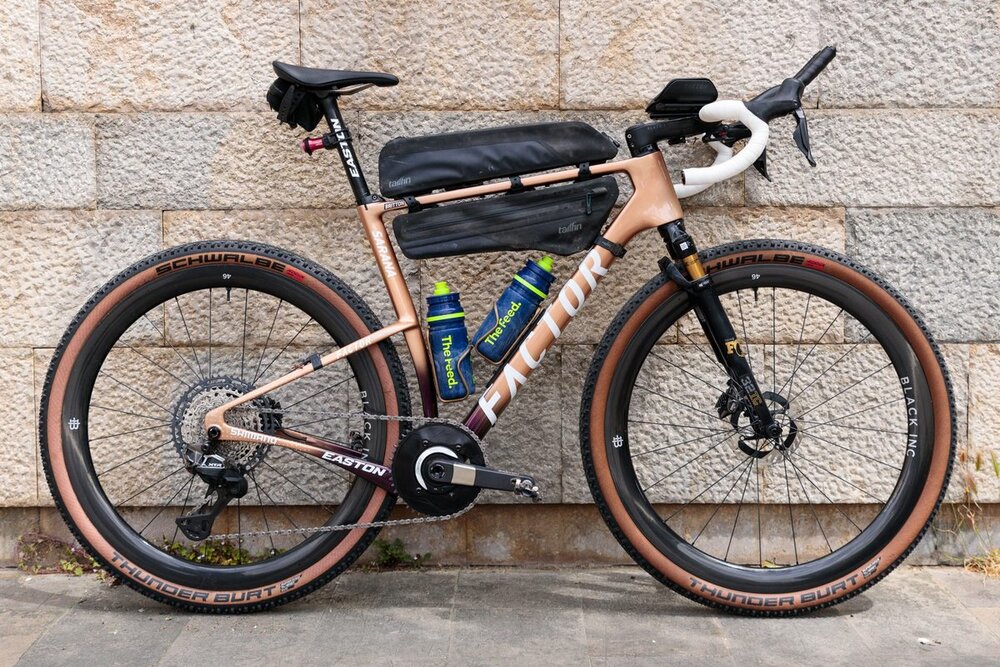 Rob Britton debuts Factor's new aero suspension gravel bike at the Traka 560 | BikeRadar