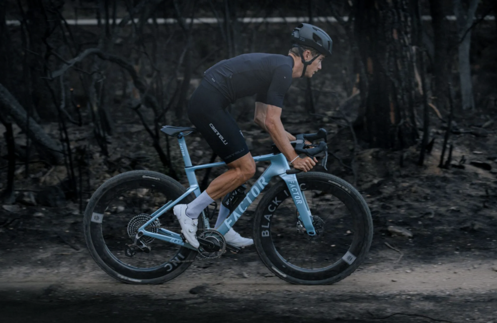 New Factor Elara is an aero-optimised gravel race bike with 57mm tyre clearance
