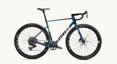 Studio-aluto-Raptor-Blue-DS180