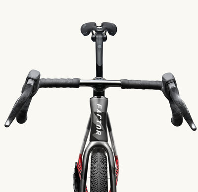 Studio-ALUTO_Quattro Grey_headtube