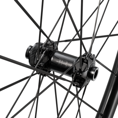 Factor-Black-Inc-2833-front-hub-4472x4472