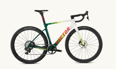 ostro gravel_2024_team_amani_rapha_force_ds180