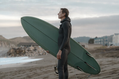 Chico_action_surfing01