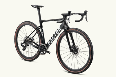 Factor_Ostro gravel_UD gloss _red_45-DriveSide